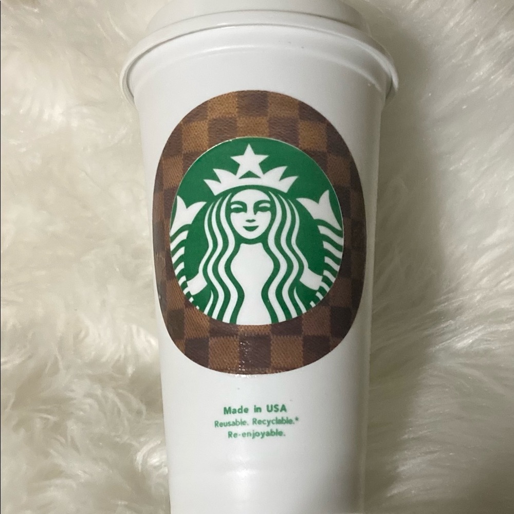 HOT TRAVEL CUP